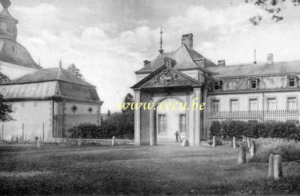 ancienne carte postale de Petit-Rechain Château de Petit-Rechain - Armoiries des Barons de Libotte et des Comtes de Hamal