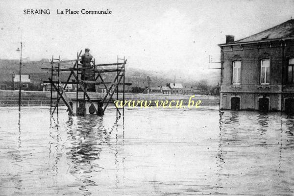 ancienne carte postale de Seraing La place Communale