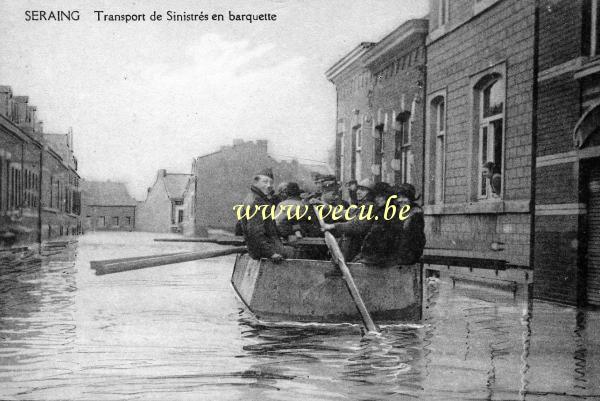 ancienne carte postale de Seraing Transport de sinistrés en barquette