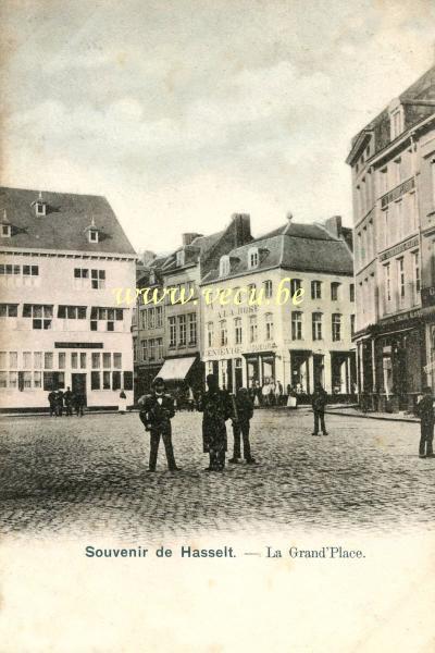 ancienne carte postale de Hasselt La Grand'Place