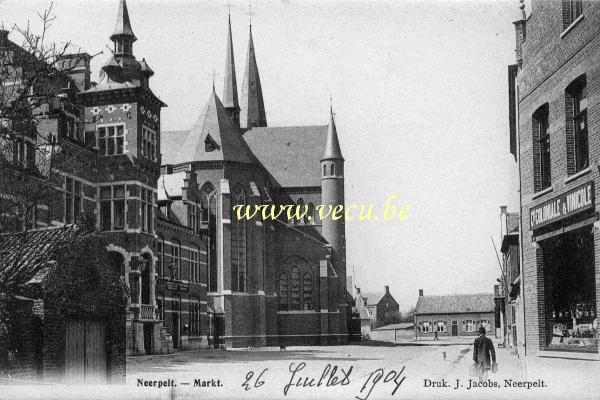 ancienne carte postale de Neerpelt Markt