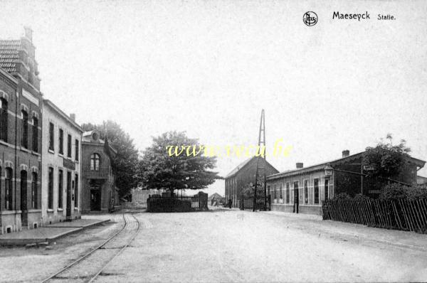 ancienne carte postale de Maaseik La Gare