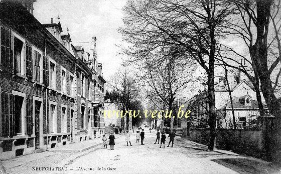 ancienne carte postale de Neufchâteau L'Avenue de la Gare
