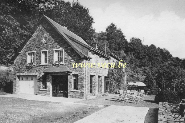 ancienne carte postale de Rochehaut Auberge Au Naturel des Ardennes  à 250 m de la Semois (propr. J. Sevrin)