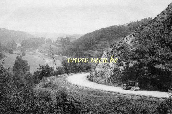 ancienne carte postale de Corbion Ligne vicinale Bouillon-Corbion (vue sur Château Fort de Bouillon)