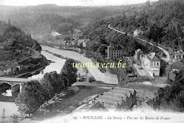 ancienne carte postale de Bouillon La Semoy - Vue sur les Routes de France et l'Hôtel de France