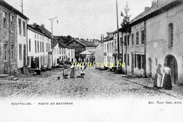 ancienne carte postale de Houffalize Route de Bastogne