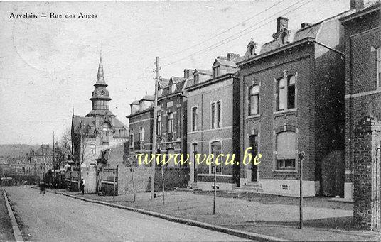 ancienne carte postale de Auvelais Rue des Auges