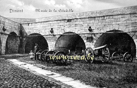 ancienne carte postale de Dinant Musée de la Citadelle