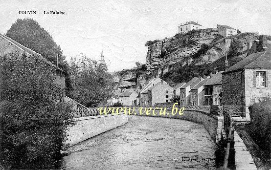 ancienne carte postale de Couvin La Falaise
