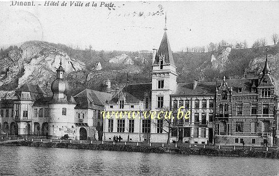 ancienne carte postale de Dinant Hôtel de ville et la Poste