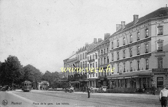 ancienne carte postale de Namur Place de la Gare, les Hôtels