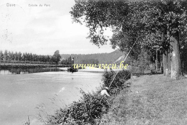 ancienne carte postale de Dave Entrée du parc