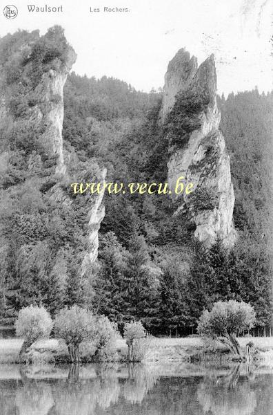 ancienne carte postale de Waulsort Les Rochers