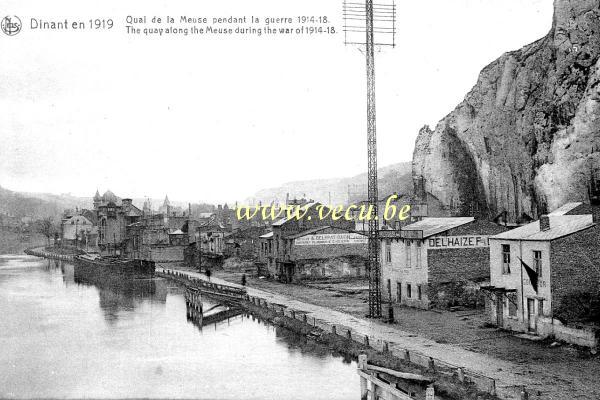 ancienne carte postale de Dinant Quai de la Meuse pendant la guerre 1914-18