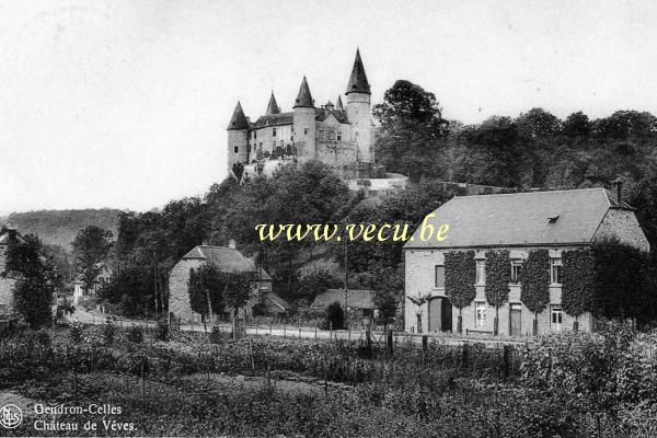 ancienne carte postale de Celles Gendron-Celles    Château de Vêves