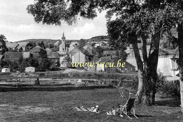 ancienne carte postale de Membre-sur-Semois Un coin près du pont