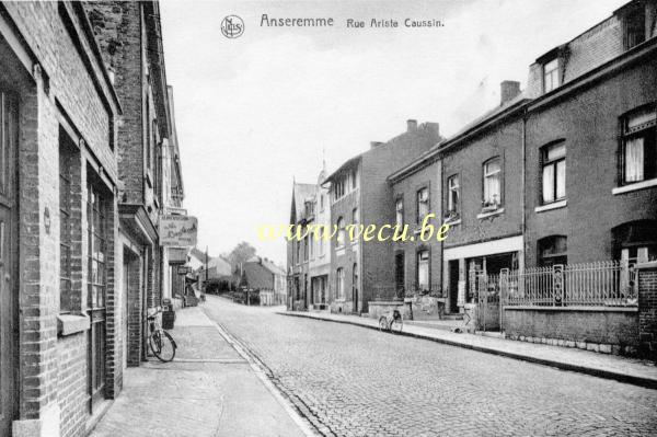 ancienne carte postale de Anseremme Rue Aristide Caussin