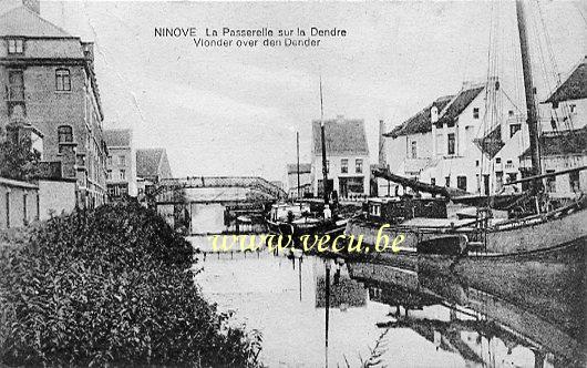 Cpa de Ninove La Passerelle sur la Dendre