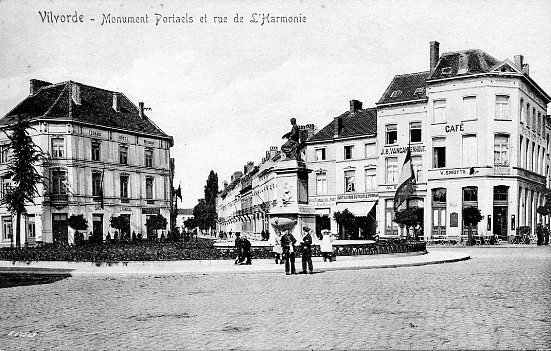 Cpa de Vilvorde Monument Portaels et rue de l'Harmonie