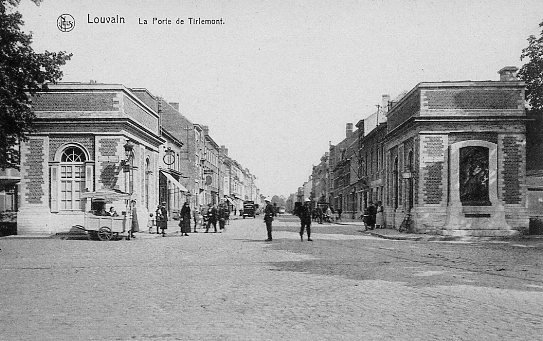 ancienne carte postale de Louvain La Porte de Tirlemont