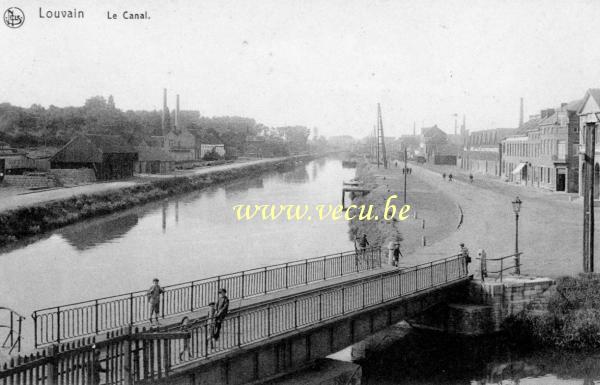 ancienne carte postale de Louvain Le canal