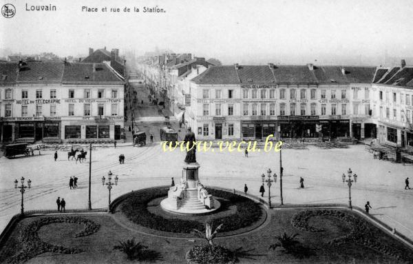 ancienne carte postale de Louvain Place et rue de la station