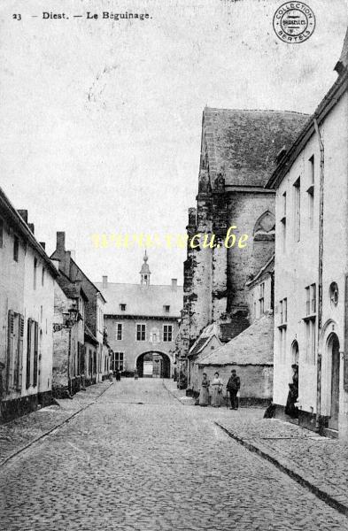 ancienne carte postale de Diest Le Béguinage