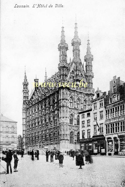 ancienne carte postale de Louvain L'hôtel de ville