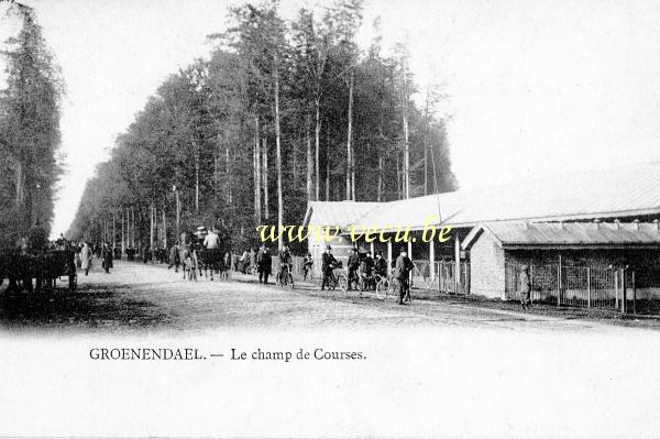 ancienne carte postale de Hoeilaart Le champ de courses