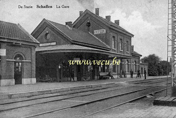 ancienne carte postale de Diest Schaffen - La gare