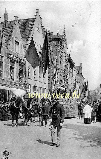 ancienne carte postale de Bruges Procession du Saint-Sang - Processie van't Heilig Bloed