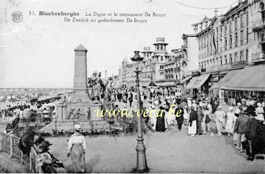 ancienne carte postale de Blankenberge La digue et le monument De Bruyn