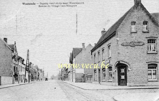 ancienne carte postale de Westende Entrée du village vers Nieuport