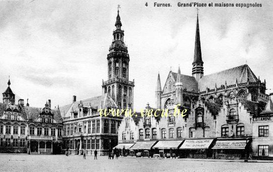 ancienne carte postale de Furnes Grand'Place et maisons espagnoles