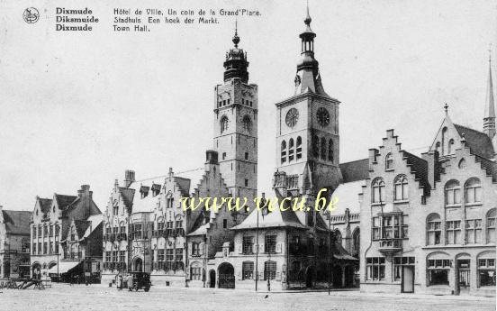 Opk van Diksmuide Stadhuis. Een hoek der markt.