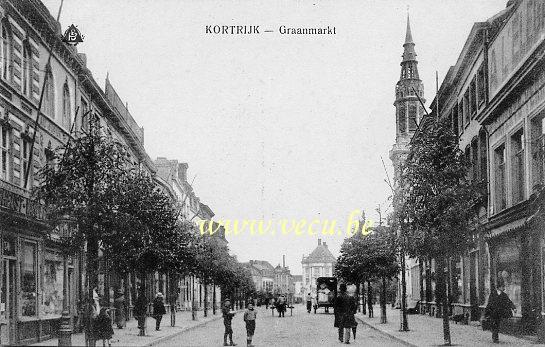 ancienne carte postale de Courtrai Graanmarkt