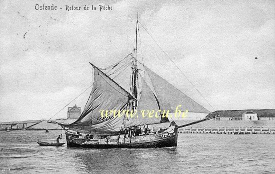 ancienne carte postale de Ostende Retour de la Pêche