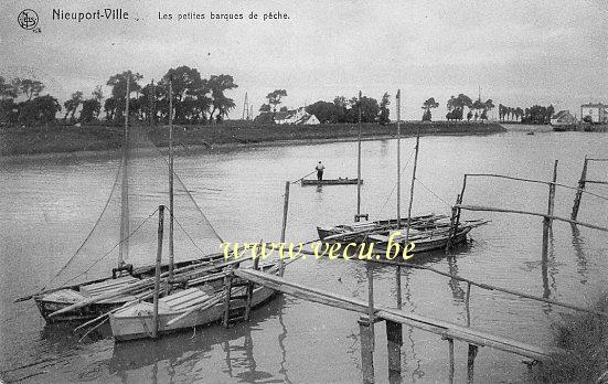 ancienne carte postale de Nieuport Les petites barques de pêche (Nieuport-Ville)