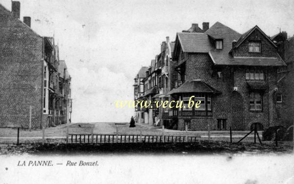 ancienne carte postale de La Panne Rue Bonzel