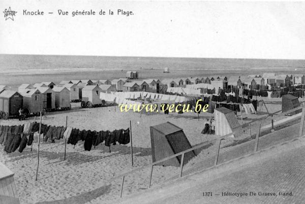 ancienne carte postale de Knokke Vue générale de la plage