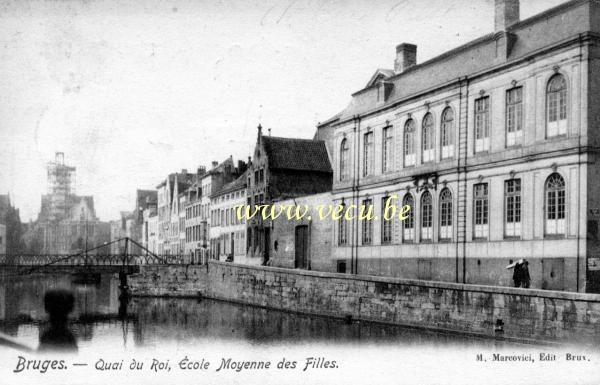 ancienne carte postale de Bruges Quai du Roi. Ecole moyenne des filles - Spiegelrei