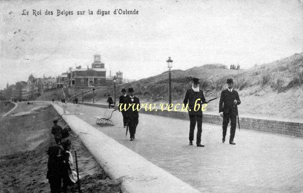 ancienne carte postale de Ostende Le Roi des Belges sur la digue d'Ostende