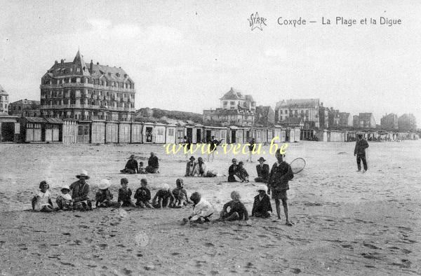 ancienne carte postale de Coxyde La plage et la digue