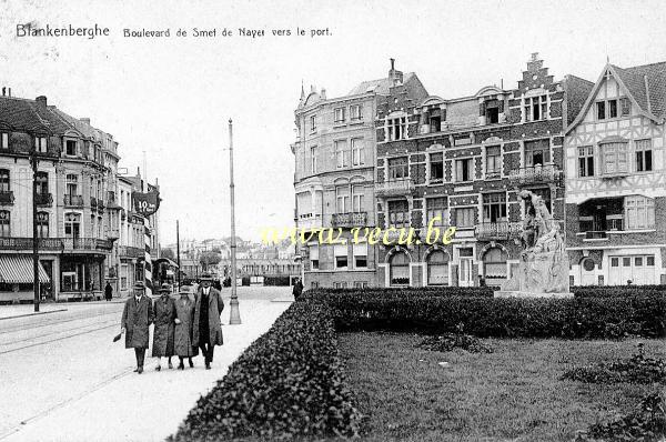 ancienne carte postale de Blankenberge Boulevard de Smet de Nayer vers le port