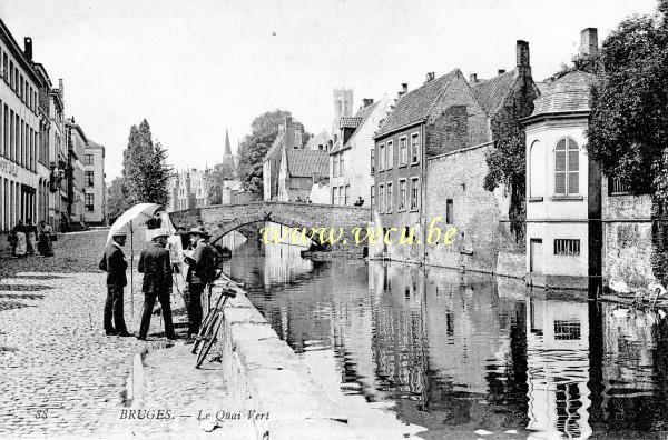 ancienne carte postale de Bruges Le quai vert