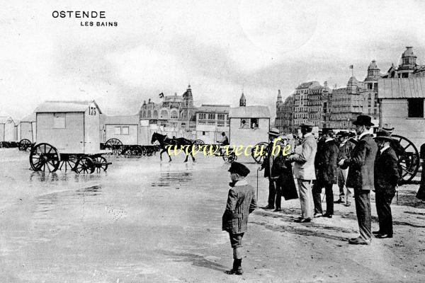 ancienne carte postale de Ostende Les bains