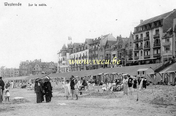 postkaart van Westende Sur le sable