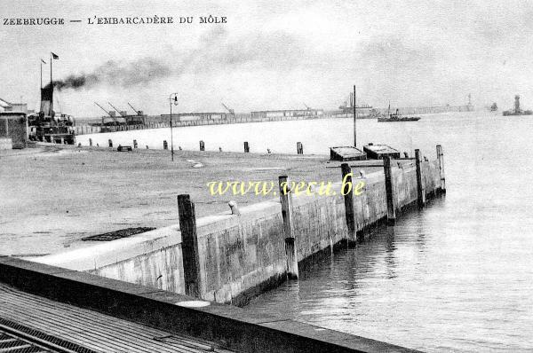 ancienne carte postale de Zeebruges L'embarcadère du môle