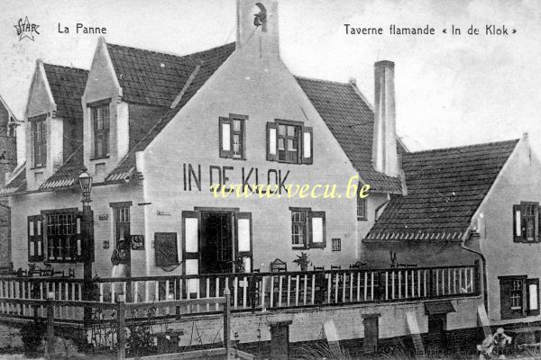 ancienne carte postale de La Panne Taverne flamande - In de Klok